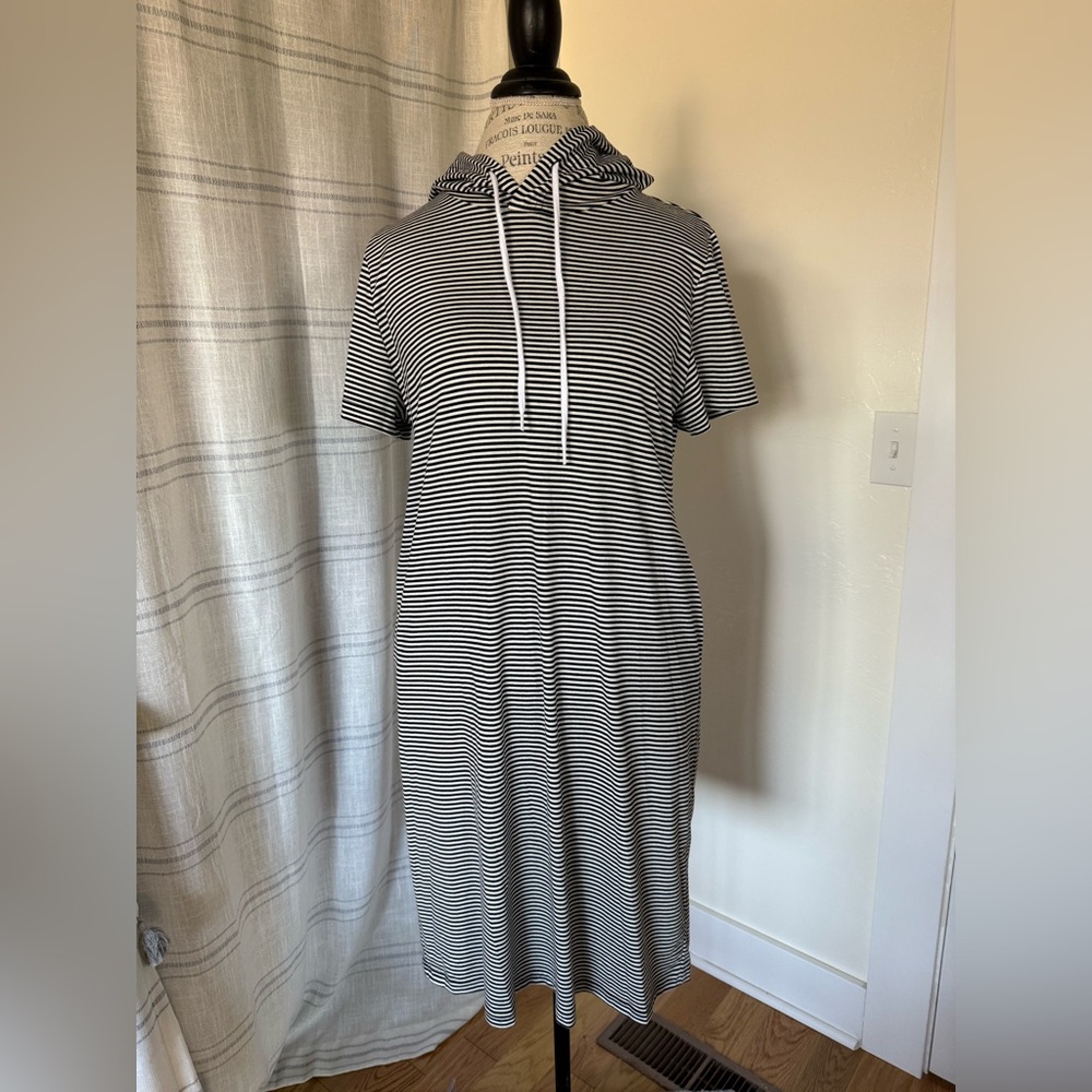 West Loop Monochrome‎ Striped hoodie dress